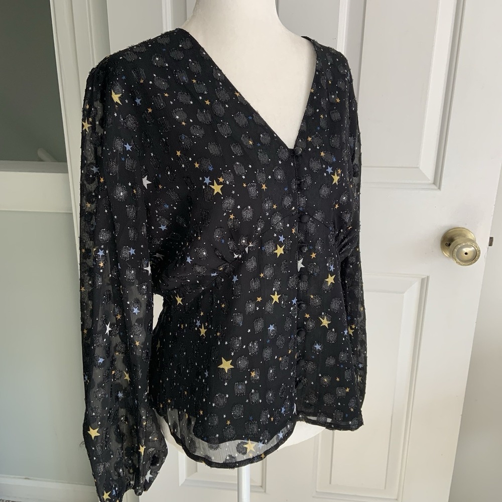 UNTUCKit Scarlett Starry Celestial button up V neck Blouse Women sz L Semi Sheer